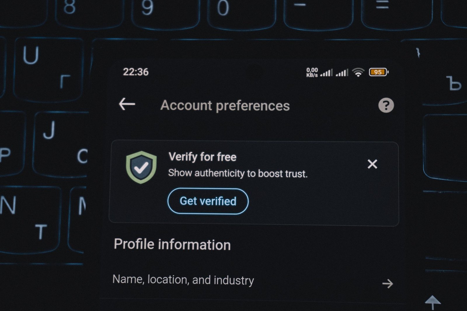 fake image verifier online